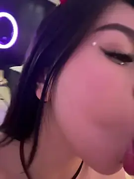 Stripchat Live Sex of Helena_Whaite