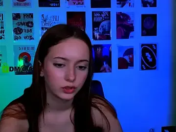 Stripchat Live Sex Cam of chloe_ley