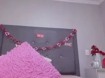 Stripchat Best live sex cam show of emma_lye