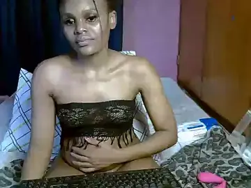 Stripchat Free Porn Cam of Queen_petite_
