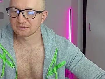 Stripchat Live Sex of kevintyler69