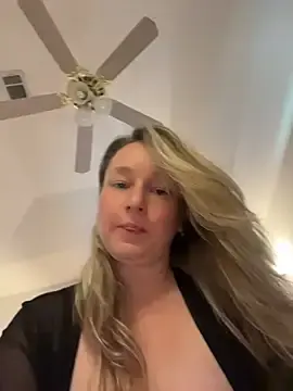 Stripchat Best live sex cam show of Vivian_MayXxX
