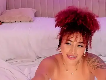 Stripchat Free Porn Cam of Nikki_Rousmel