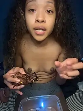 Stripchat Live Sex Cam of rubywithpearls