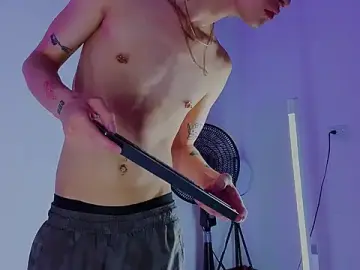 Stripchat Free Porn Cam of nova_salvatore
