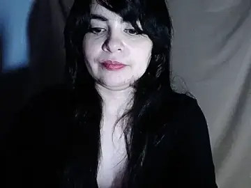 Stripchat Free Porn Cam of DarkRoseUwU