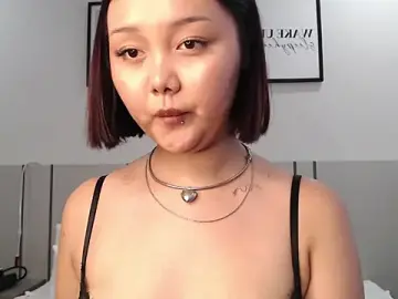 Stripchat Free Live Porn of MomoMoonxxx