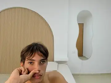 Stripchat Free Live Porn of kenshi_roa