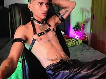 Stripchat Nude Webcam of DemonKush--