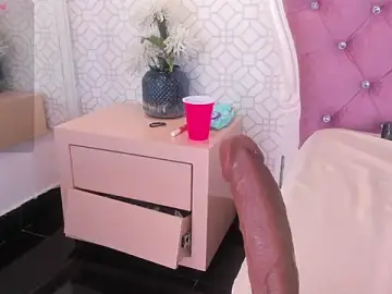 Stripchat Adult Video Chat of LilyRoxi