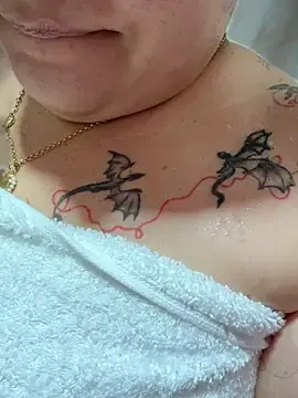 Stripchat Adult Webcam of CurlyMilf_Vannexxxa