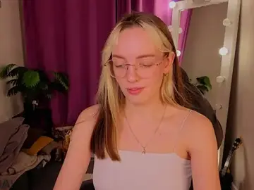 Stripchat Live Sex Cam of R0cket_bunny