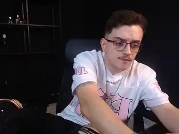 Stripchat Live Sex Cam of FelixStarkk