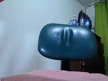 Stripchat Free Porn Cam of hairy_pussywet