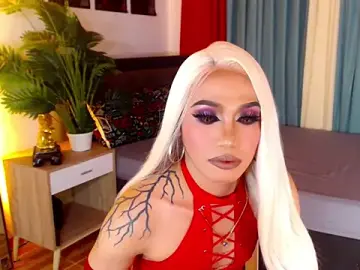 Stripchat Live Sex Cam of Mauie_Fire