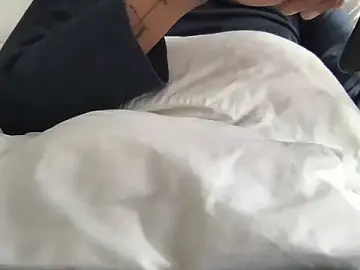Stripchat Sex Cam of LeoneForYou