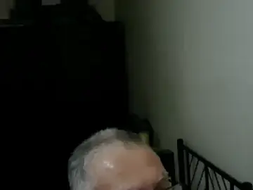 Stripchat Adult Webcam of 100Tauros