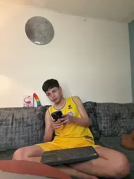 Stripchat Live Porn of Andy_Belier23