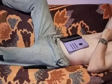 Stripchat Live Sex of cumloverboyxx69
