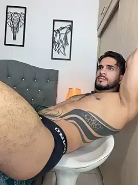 Stripchat Free Porn Cam of Maximiliano_ford