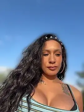 Stripchat Live Sex Cam of FerrariFrench