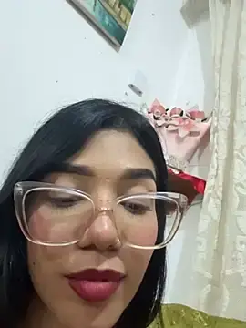Stripchat Free Live Porn of ElaRose_12