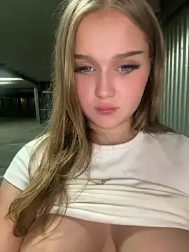Stripchat Free Porn Cam of Hannah-2007