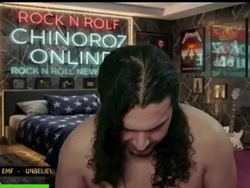 Stripchat Adult Webcam of chino_roz
