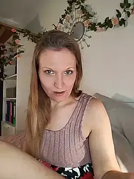 Stripchat Nude Webcam of Candy_Cougar