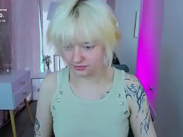 Stripchat Nude Webcam of LunaaBee