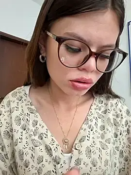 Stripchat Live Sex of _Isabella-7