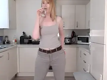 Stripchat Free Live Porn of Anna_Raye