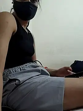 Stripchat Live Sex Cam of kiran-baby