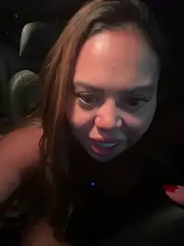 Stripchat Live Sex Cam of lariic