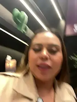 Stripchat Watch Live Sex Cams of lariic