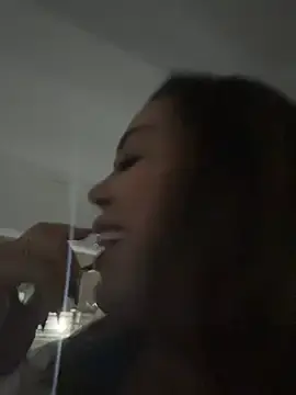Stripchat Sex Cam of lariic