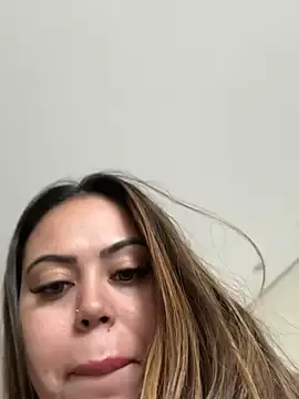 Stripchat Free Porn Cam of lariic