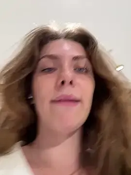 Stripchat Free Live Porn of MariiD