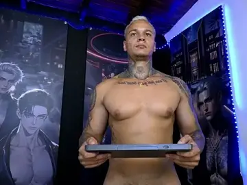 Stripchat Free Porn Cam of damian_becker