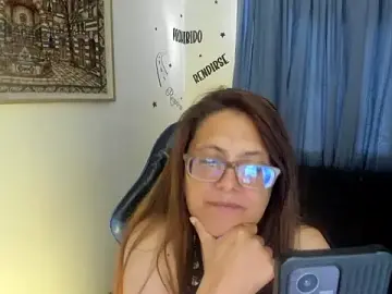 Stripchat Nude Webcam of Ivette_Shaira
