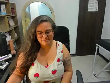 Stripchat Watch Live Sex Cams of Sarah_Boobs_