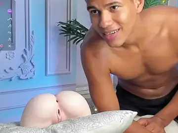Stripchat Adult Video Chat of noahdark_