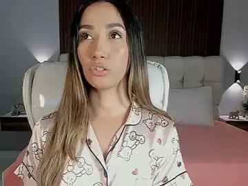 Stripchat Live Porn of Emma23__