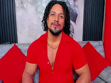 Stripchat Watch Live Sex Cams of MikeEstevess