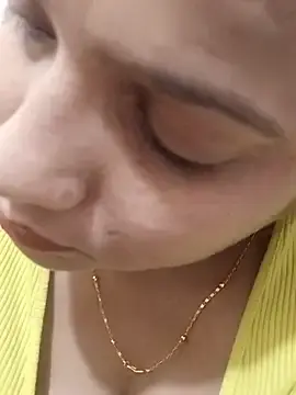 Stripchat Free Porn Cam of Simran-Kaur143