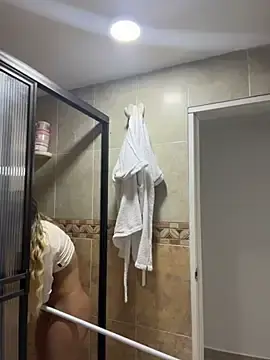 Stripchat Watch Live Sex Cams of Mia_Rosee1