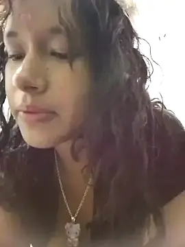 Stripchat Live Porn of Yi_Uzi