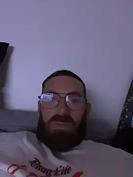 Stripchat Free Porn Cam of sexyeyeblue