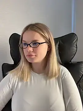 Stripchat Sex Cam of KimEvanss
