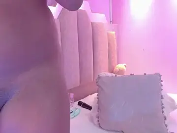 Stripchat Free Live Porn of LoveQueen2